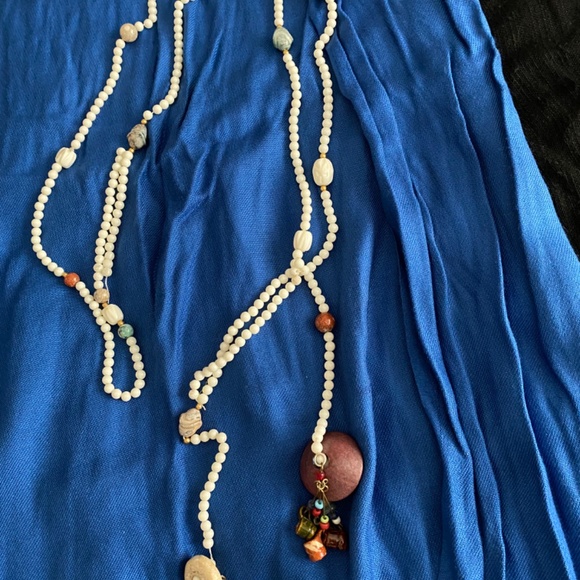 Necklaces - Picture 4 of 8